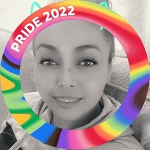 Meet your Posher, Ana